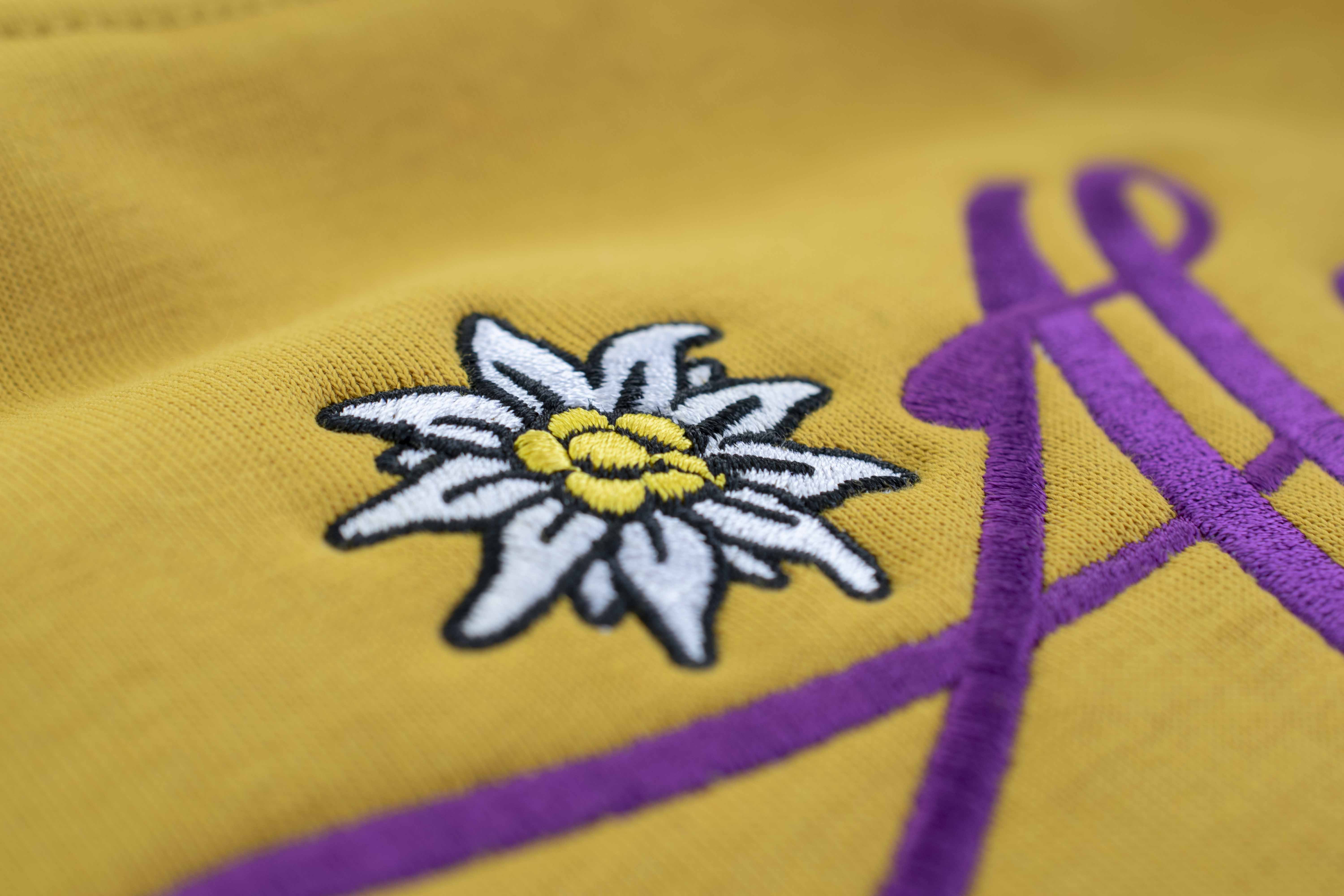 Szczegółowy haft komputerowy